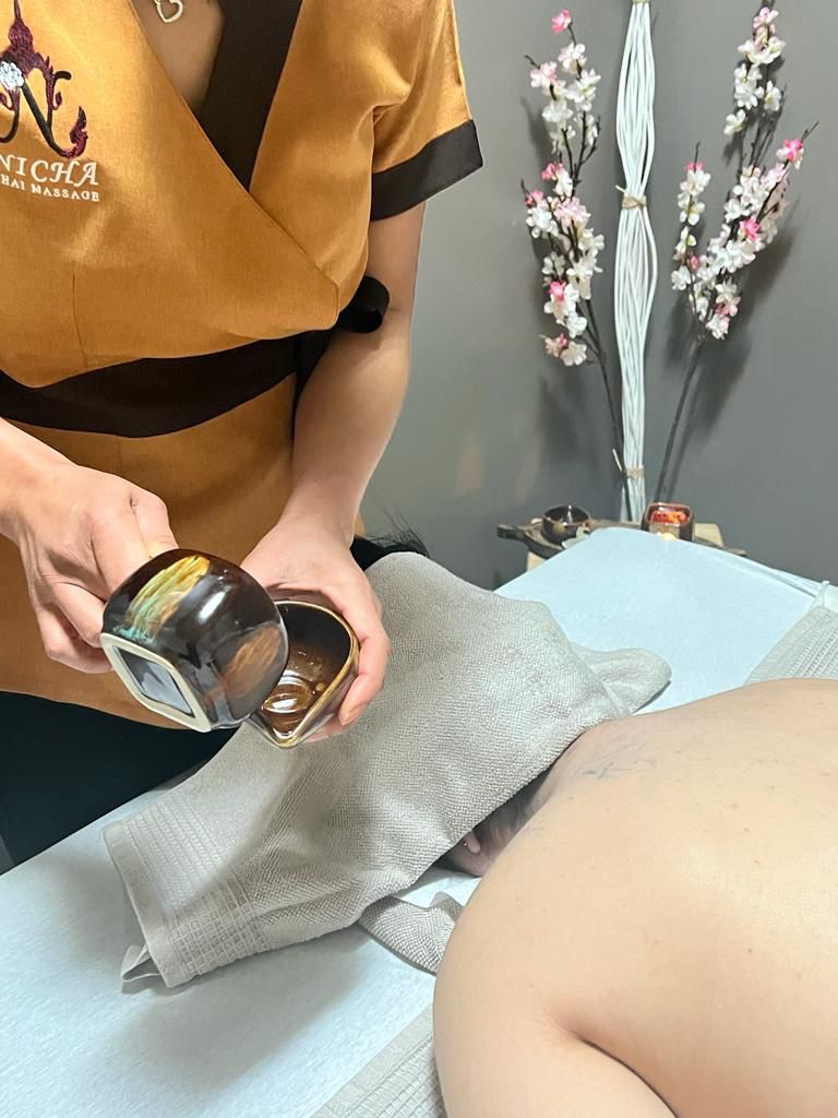 Massage à l'huile chez Nicha Massage